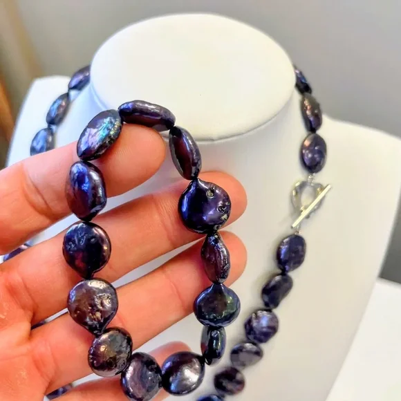 NWOT Genuine Peacock Coin Pearl Beaded Necklace and Bracelet Set - Picture 2 of 2